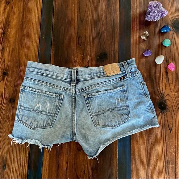Lucky Brand Distress Jean Shorts - Picture 4 of 5